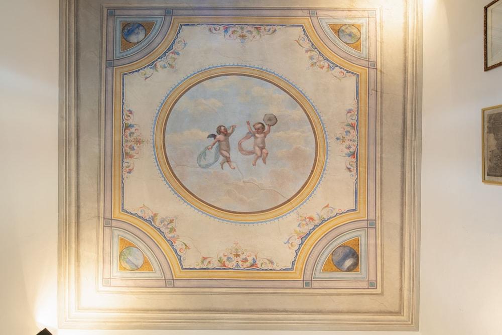 Montebello Elegant by Mmega Interior Detail