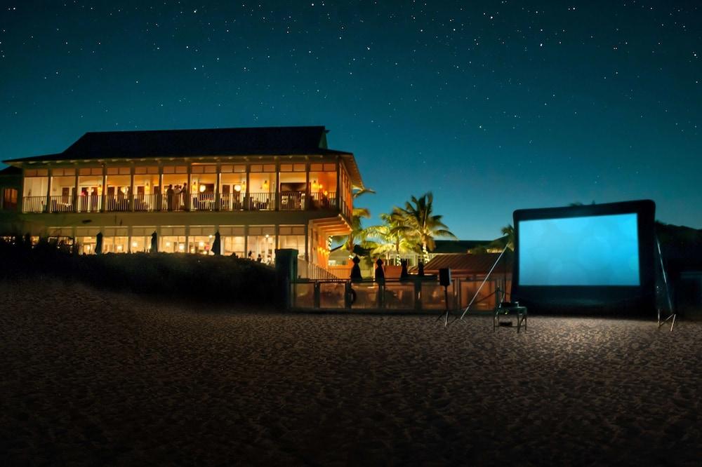 The Seagate Exterior