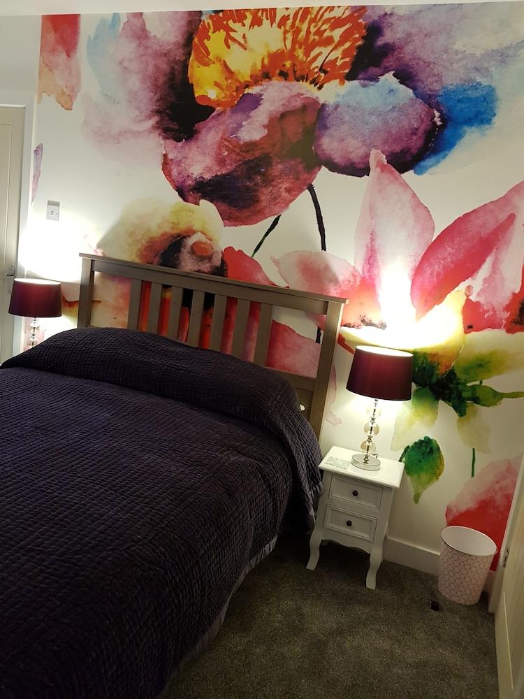 The Snug Room