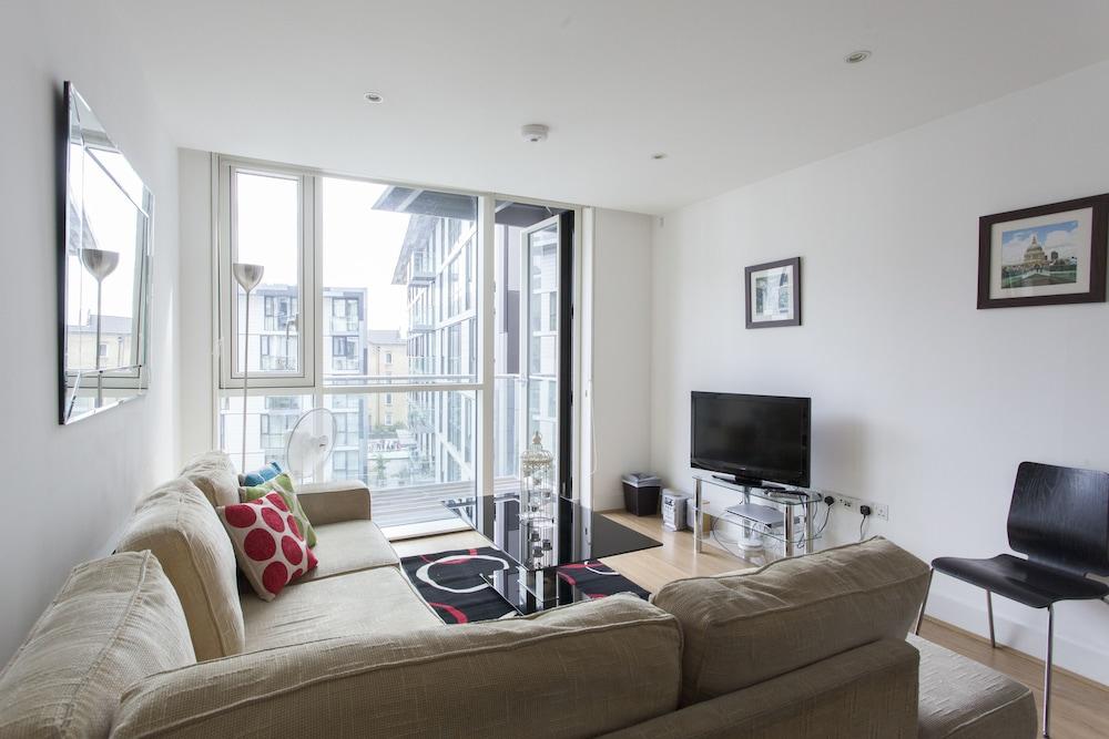 Times Square Serviced Apartments