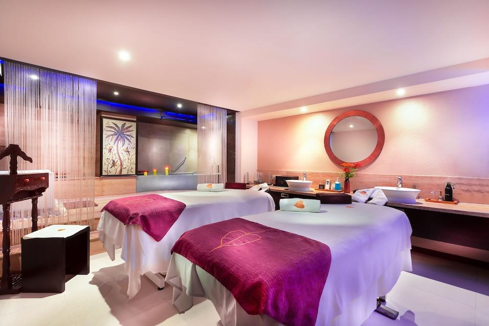 Grand Chennai by GRT Hotels Massage