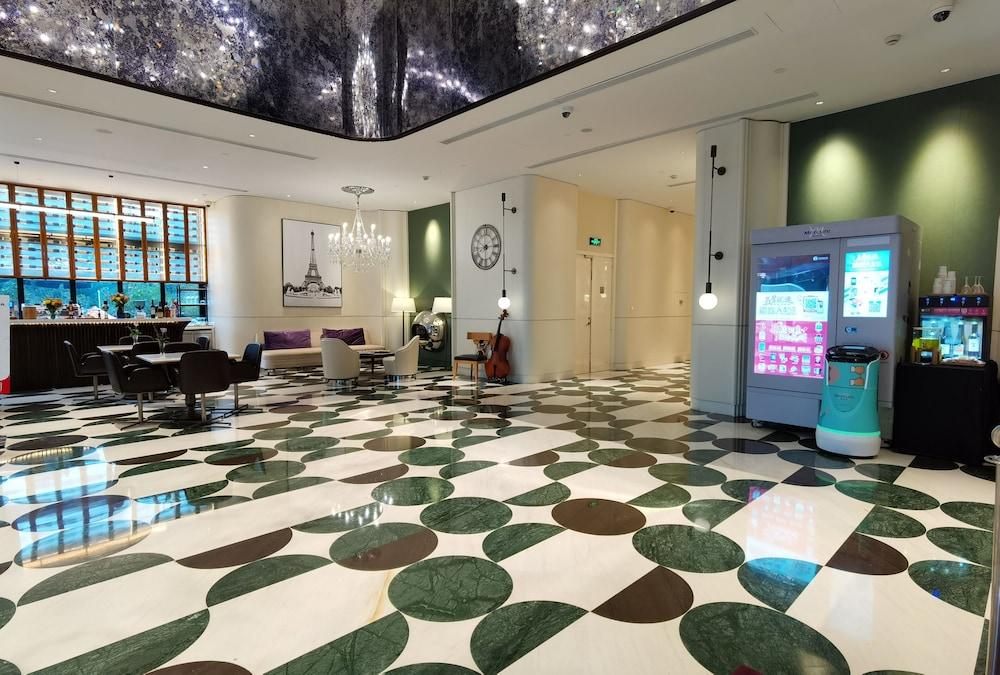Mercure Shanghai Hongqiao Central Lobby