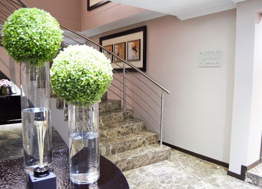 St Andrews Hotel and Spa Interior Entrance