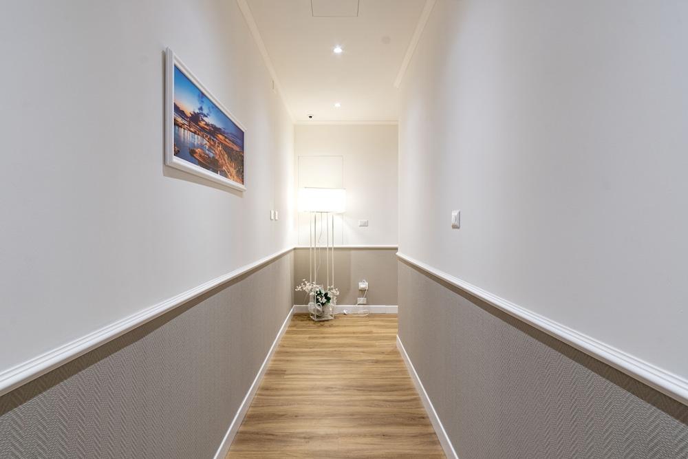 Mercury Rooms Interior