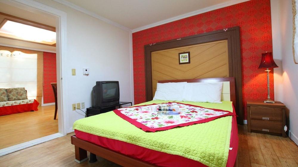 Gyeongju KB Pension Room