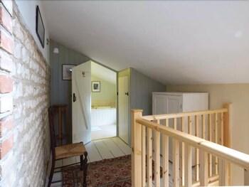 The Red House Guestroom