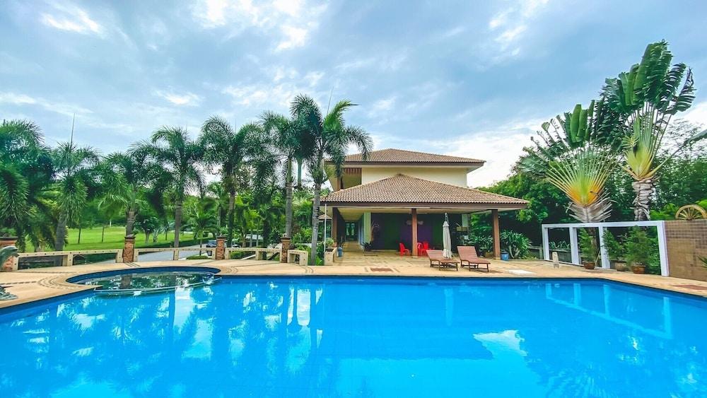 Muak Lek Forest Resort Outdoor Pool