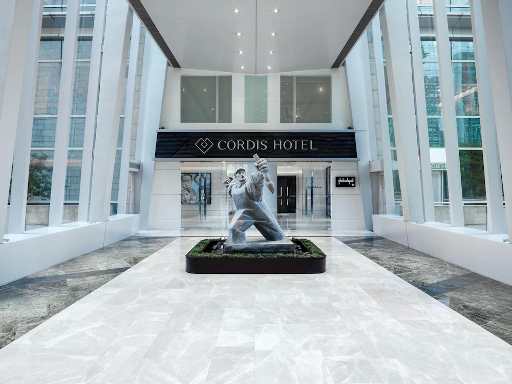 Cordis, Hong Kong Interior Entrance