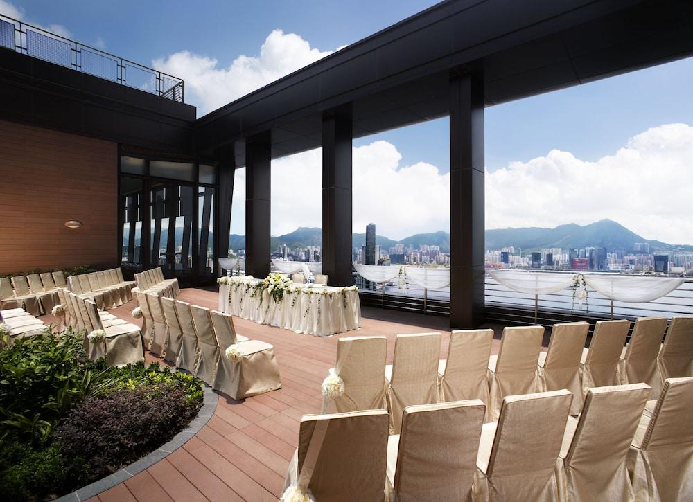 Harbour Grand Hong Kong Interior