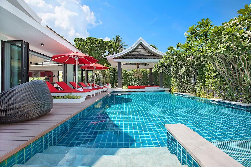 Villa Julia koh Samui with Chef and Majordome Indoor/Outdoor Pool
