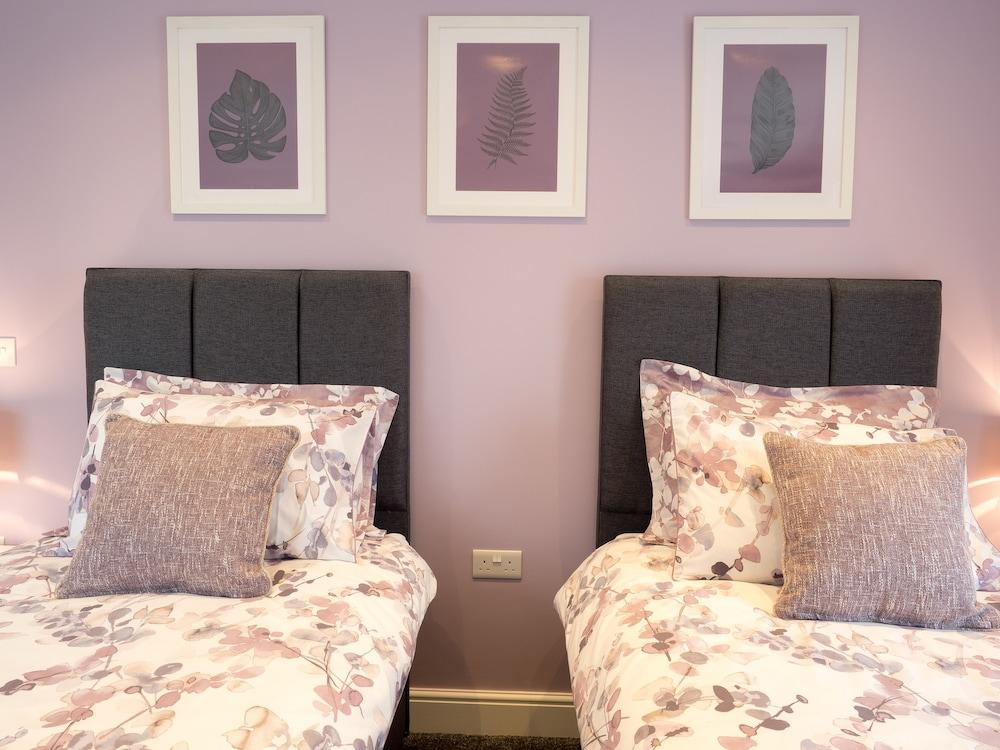 Teifi Netpool Room
