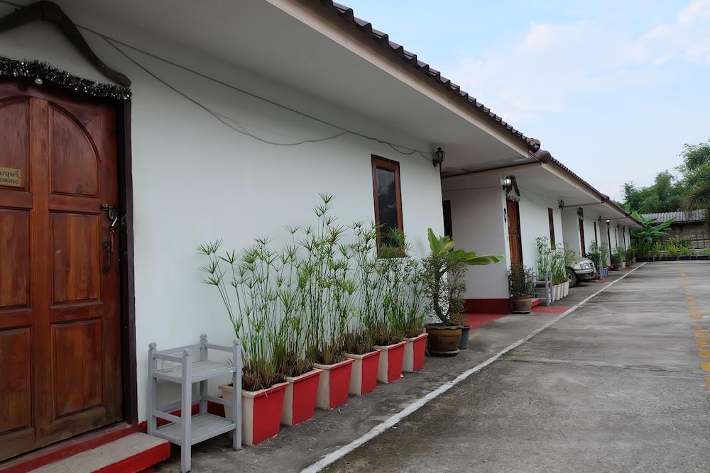 Yaba Resort