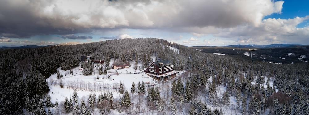 OREA Resort Horizont Šumava Exterior