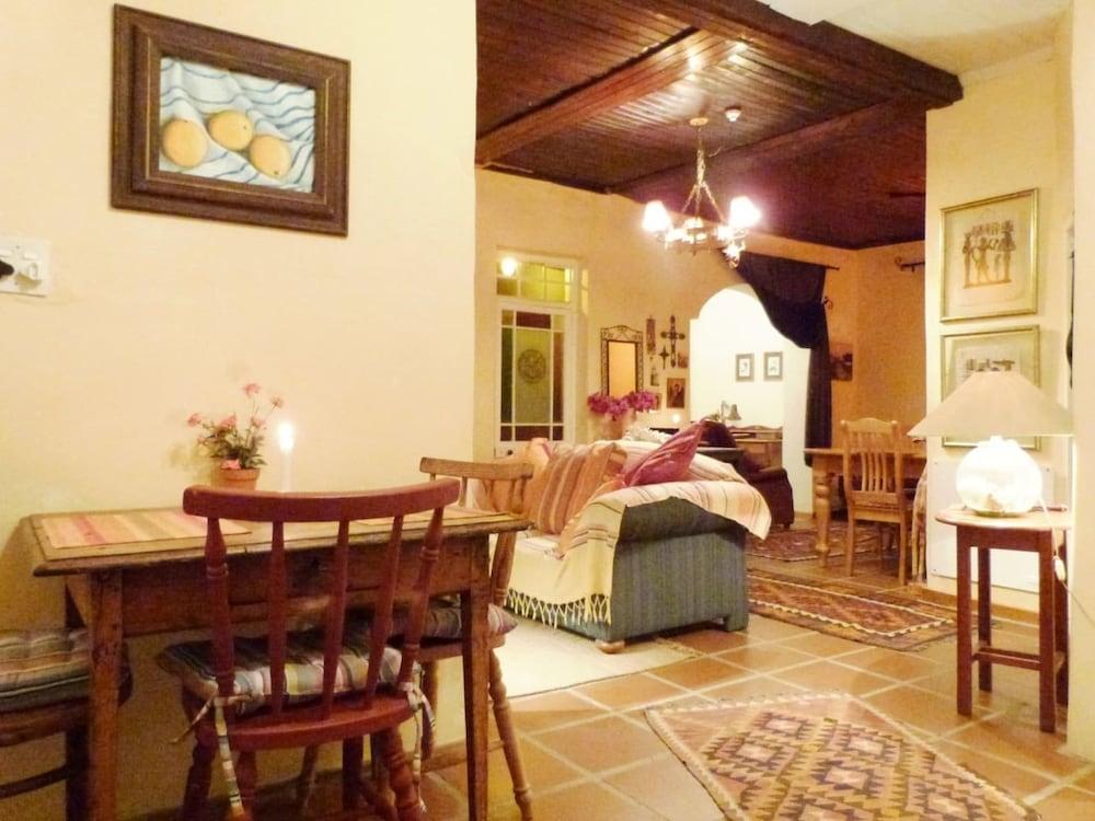 Cosy 6 Person Cottage With Mountain View