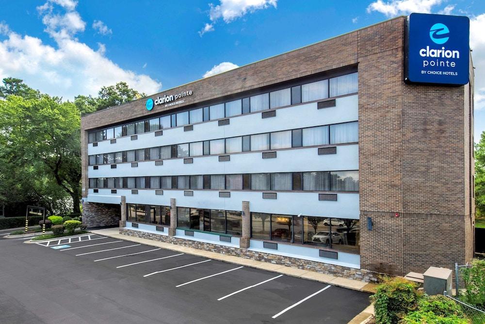 Clarion Pointe Raleigh Midtown Featured Image