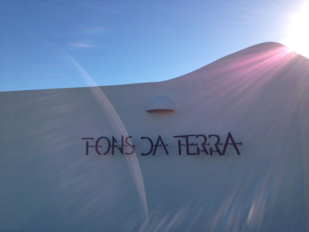 Tons da Terra Exterior detail