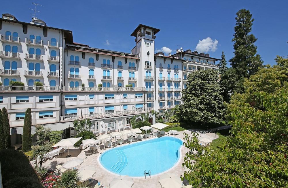 Hotel Savoy Palace