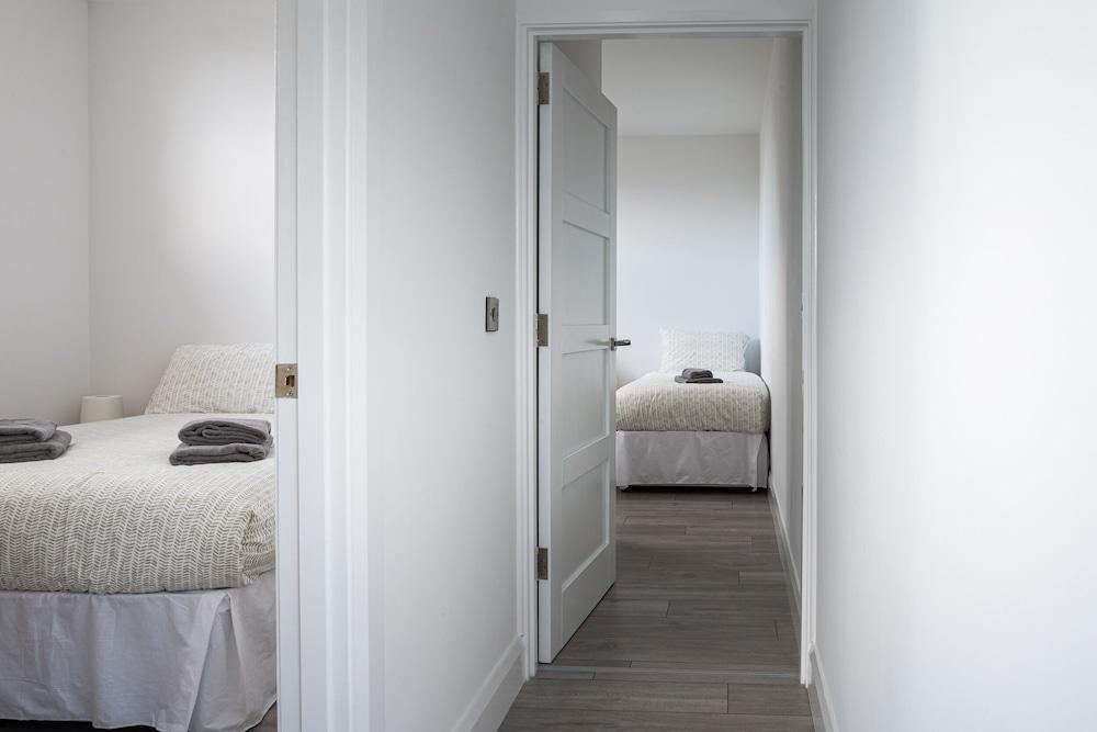 The Views Room