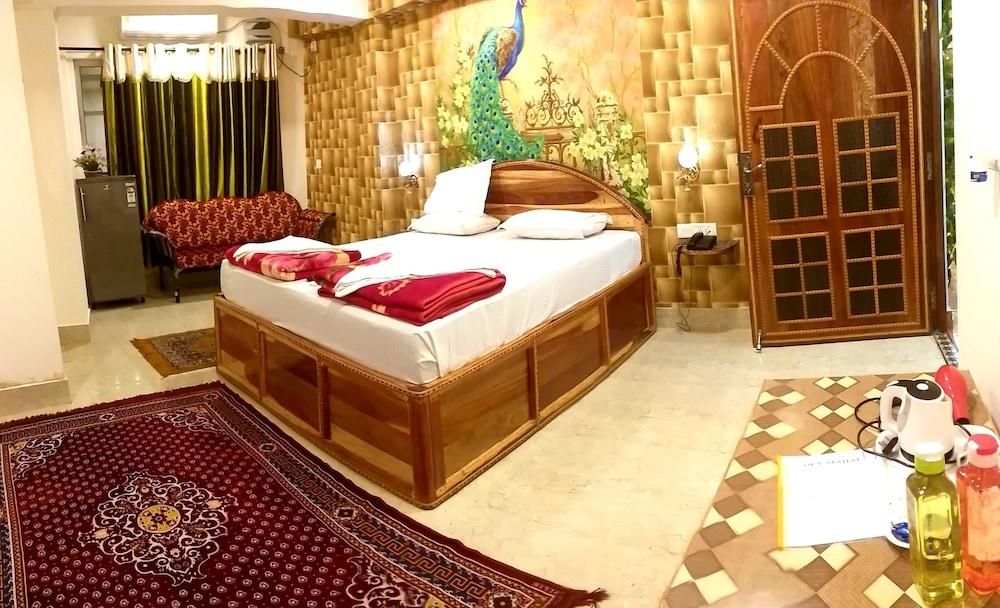 Dev Mahal Featured Image