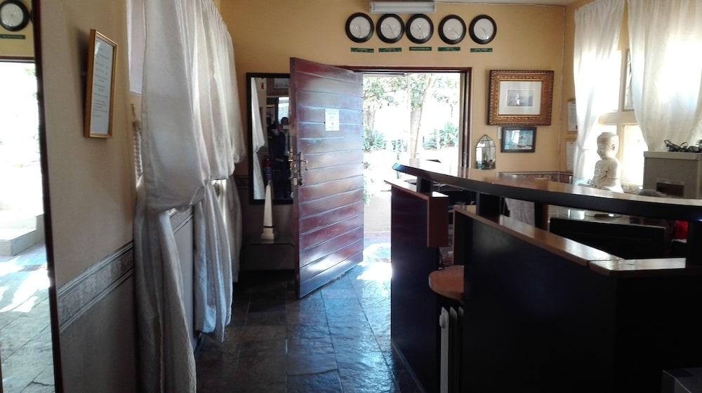 Villa Via - Midrand Lobby