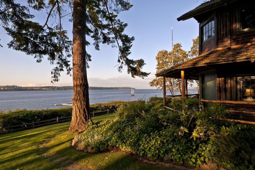 Captain Whidbey Exterior