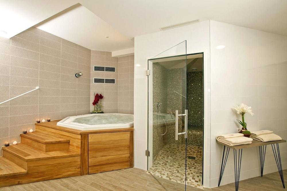 ريسايد هوم أركاشون بلازا زحليقة مائية