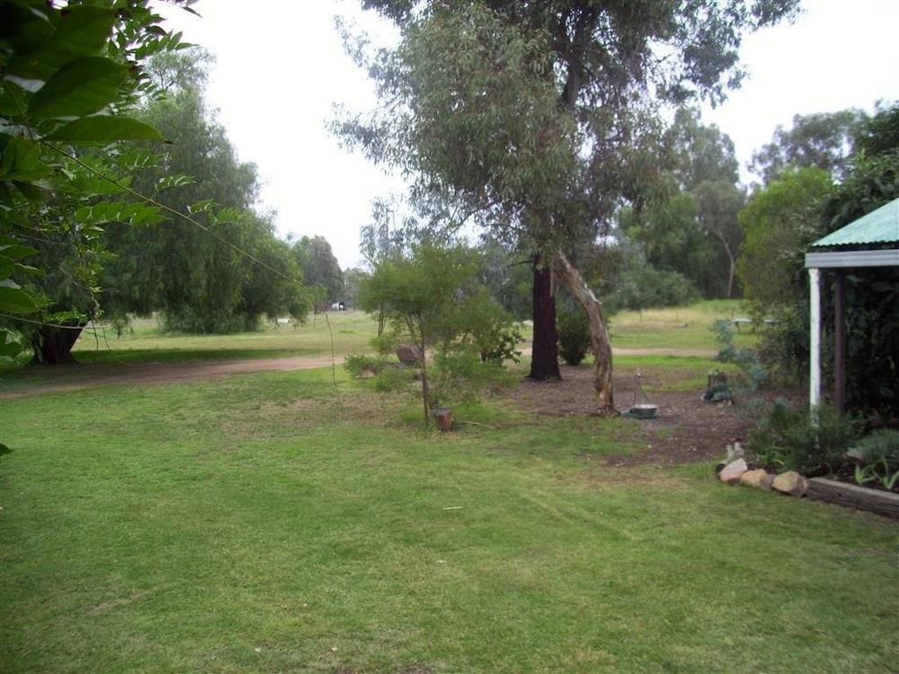 Springhurst Butter Factory Property Grounds