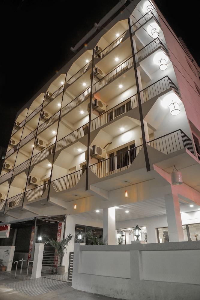 Amaravathi Hotel