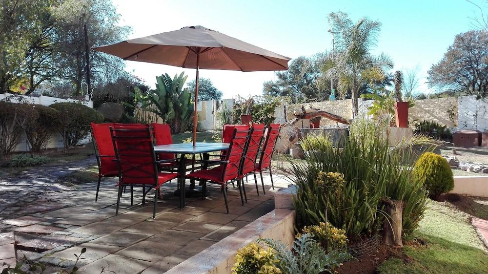 Villa Via - Midrand Property Grounds