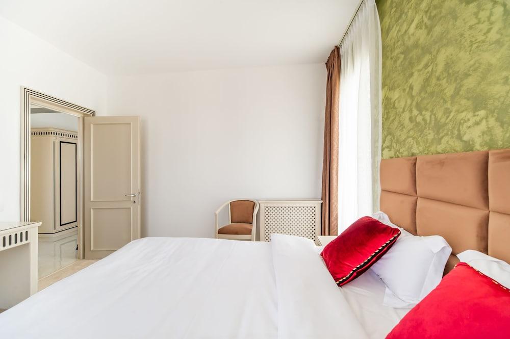 Miramare Residence Room