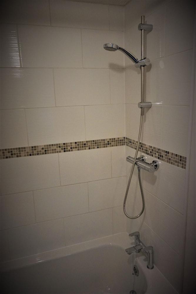 Palmers Apartment A Bathroom