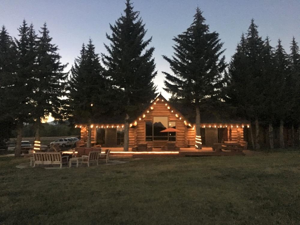 Hatchet Resort