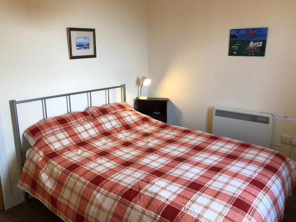 Steading Holidays - Ocean View Room