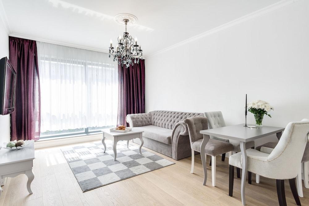 Elite Apartments Browar Deluxe Featured Image