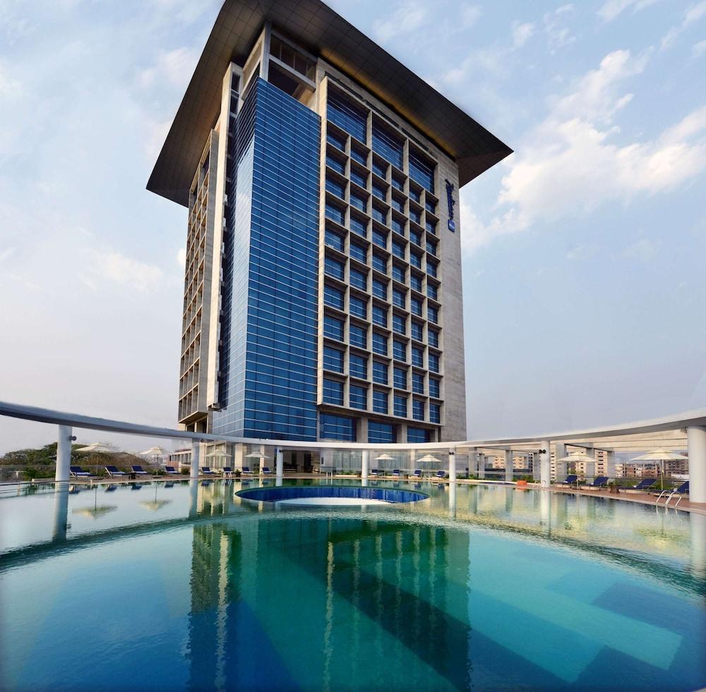 Radisson Blu Chattogram Bay View Featured Image