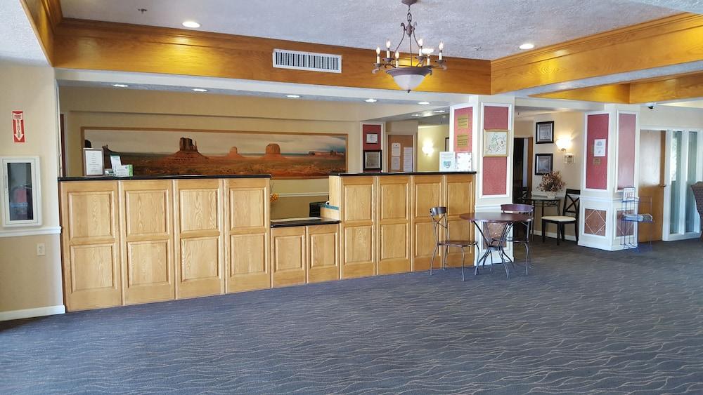 Mojave Edge Lobby