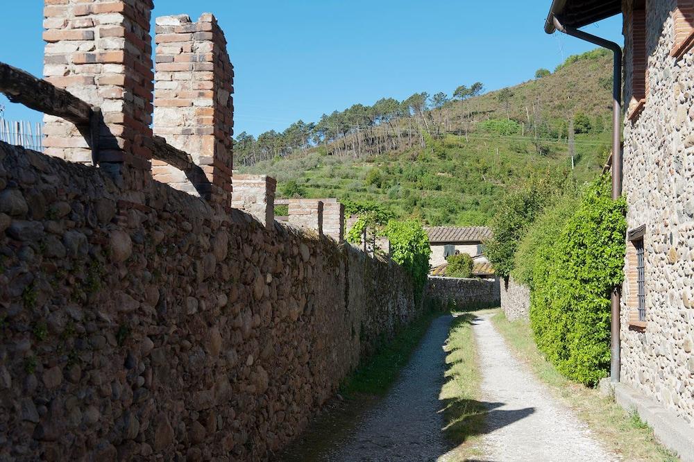 Guesthouse ai Santinelli Property Grounds