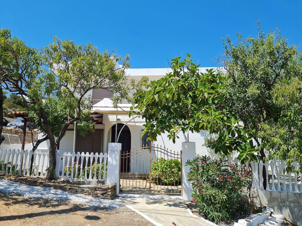 Cosy 1-bed Studio in Andros Exterior