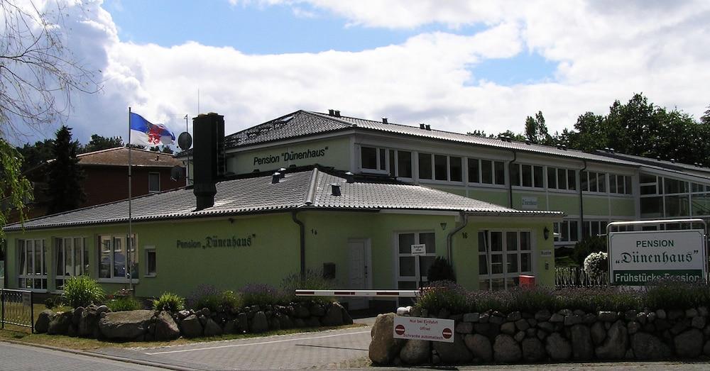 بنسيون دونينهاوس الصورة الأساسية