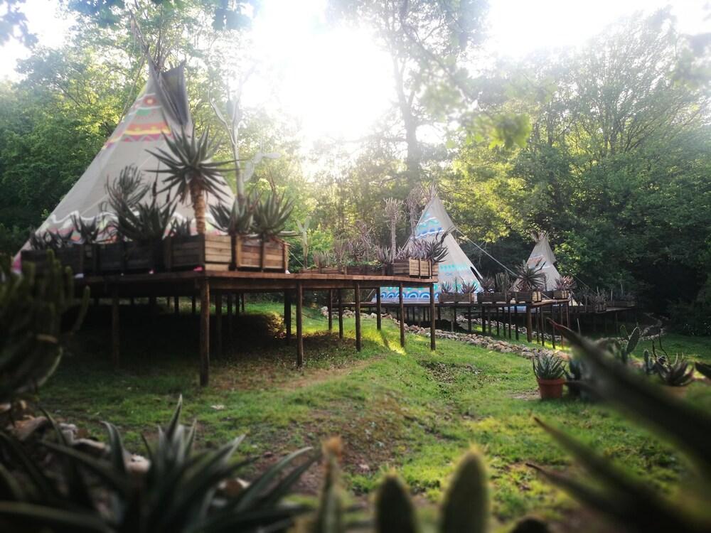 Magical Teepee Experience Hogsback - Glamping Exterior