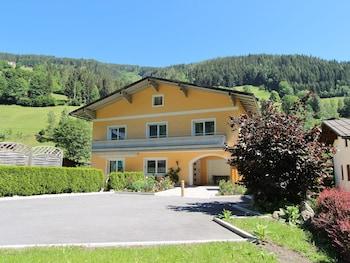 Luxurious Chalet in Zell am See With Sauna