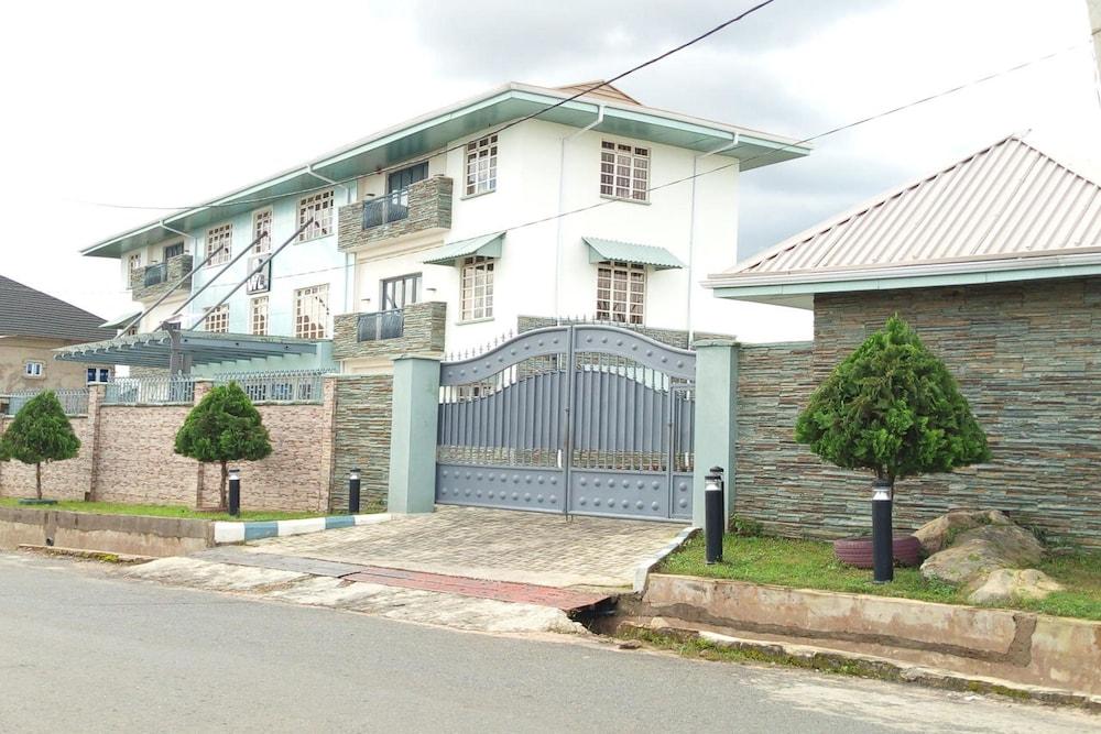 World Lilies Hotel & Events Place