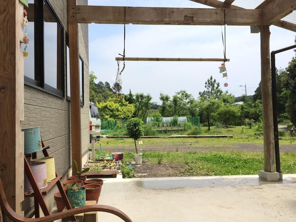 Rulo Classic Garden Property Grounds