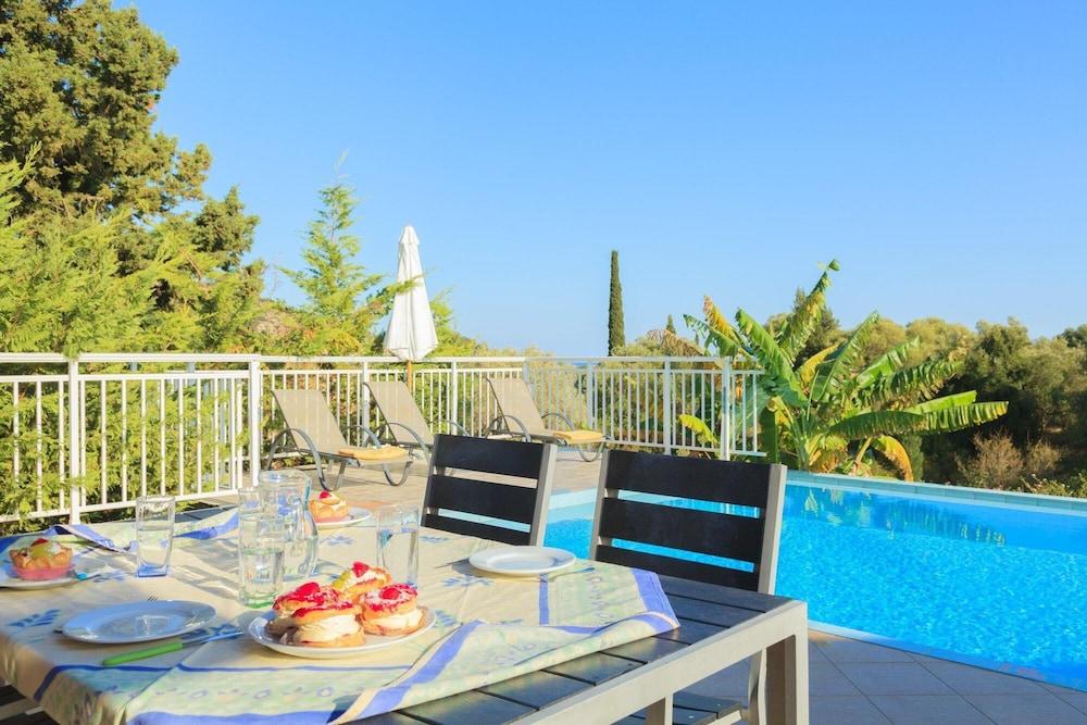 Villa Cherry Large Private Pool Walk to Beach Sea Views A C Wifi Car Not Required - 2180 Exterior