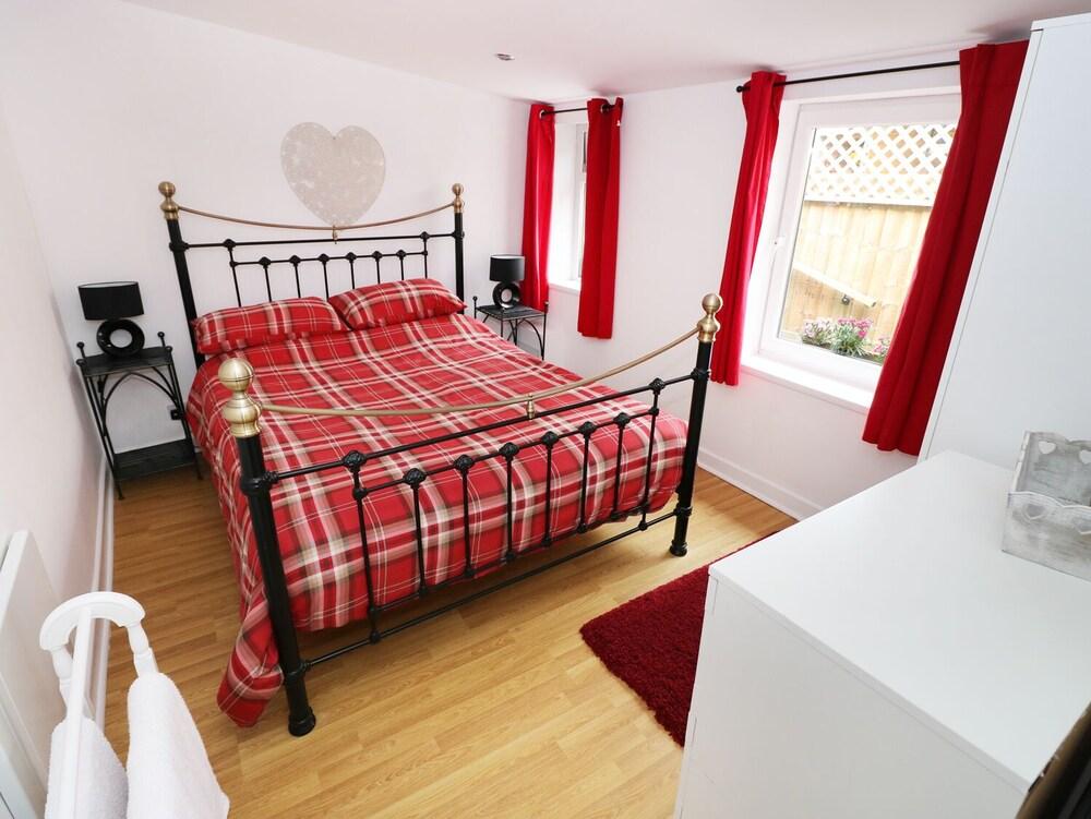 Sied yr Ardd Room
