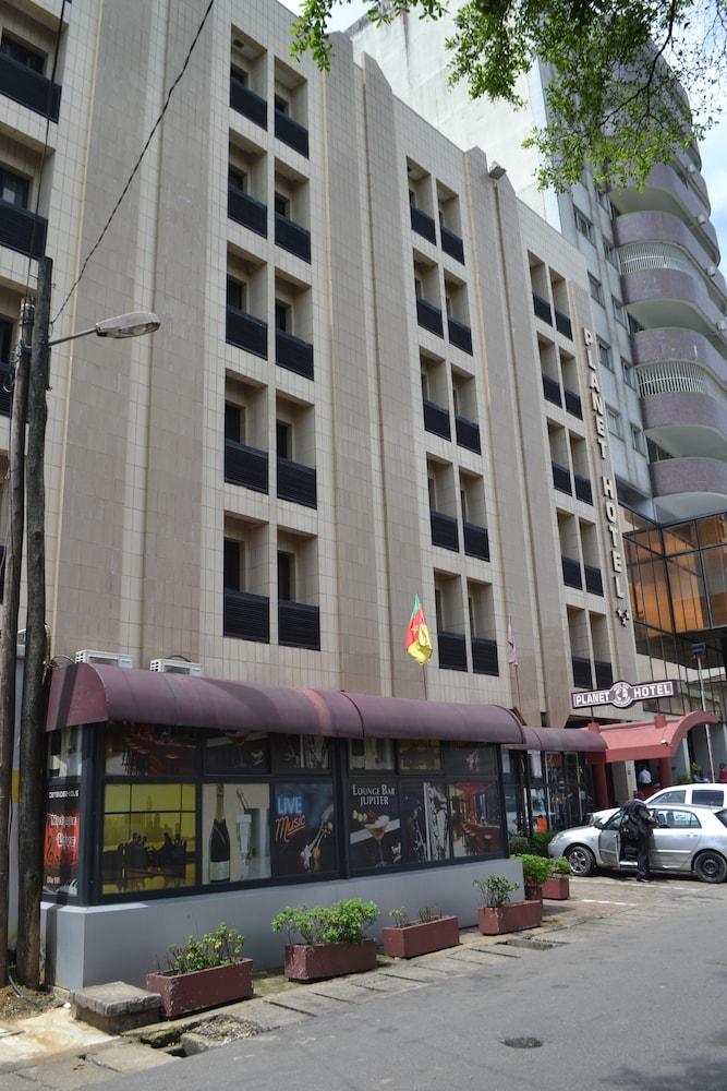 Planet Hotel