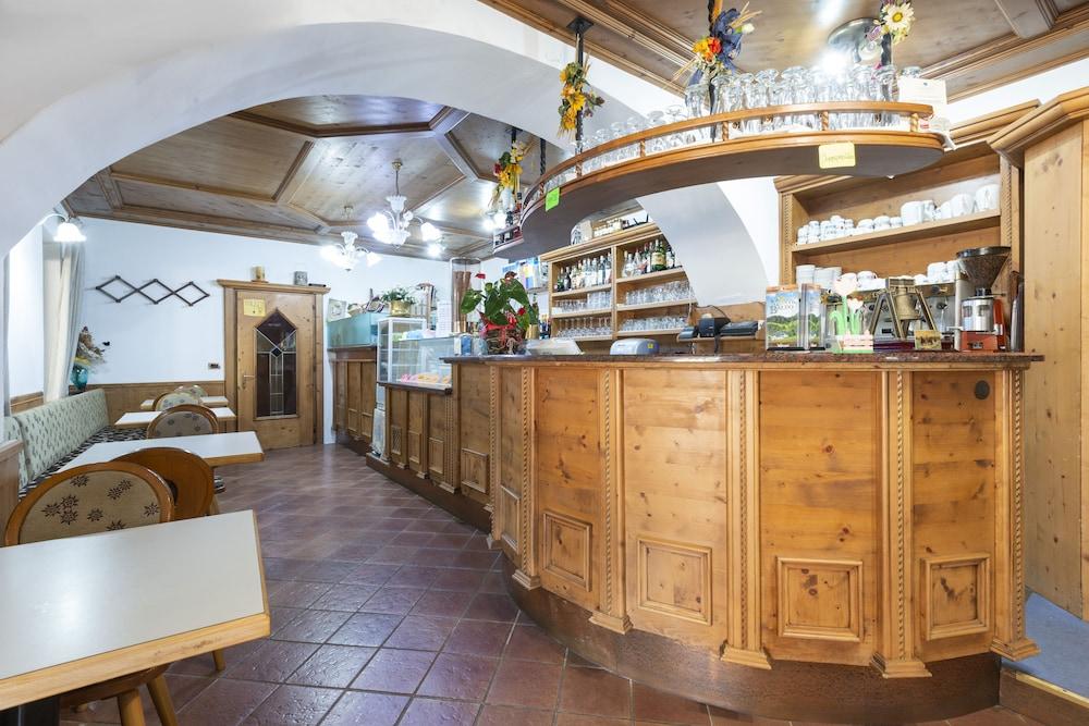 Rifugio Monte Baldo Lobby