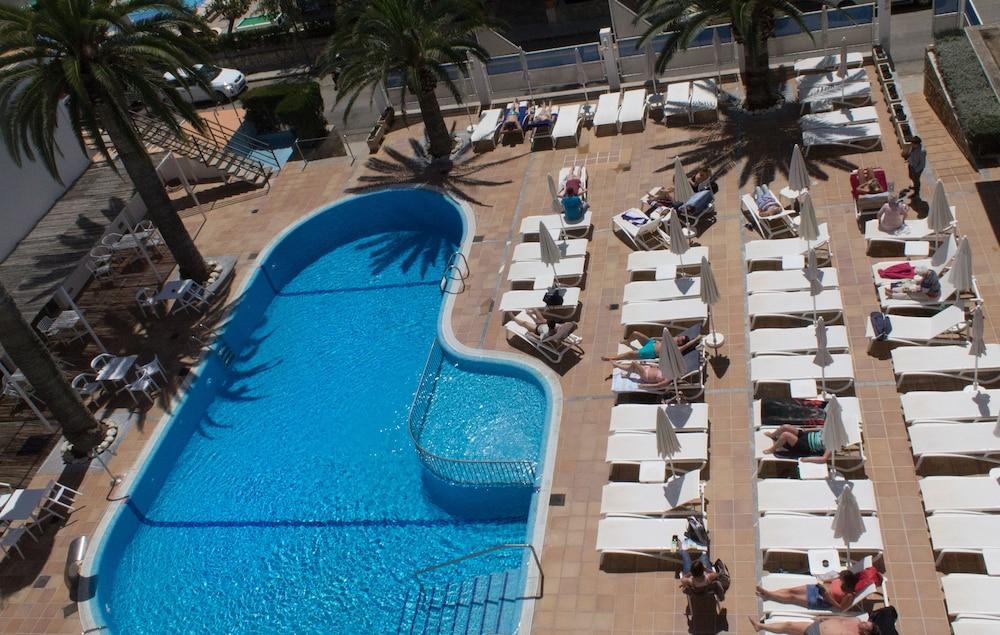 هوتل أنبا روماني