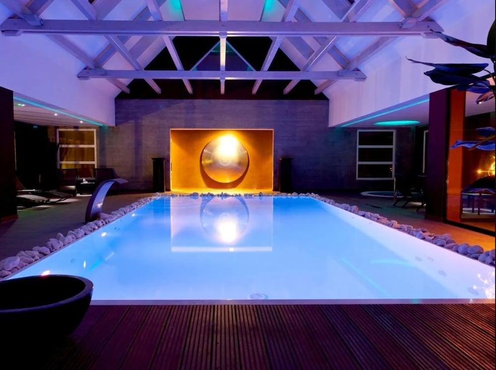 LOGIS Marne Source des Sens Indoor Pool