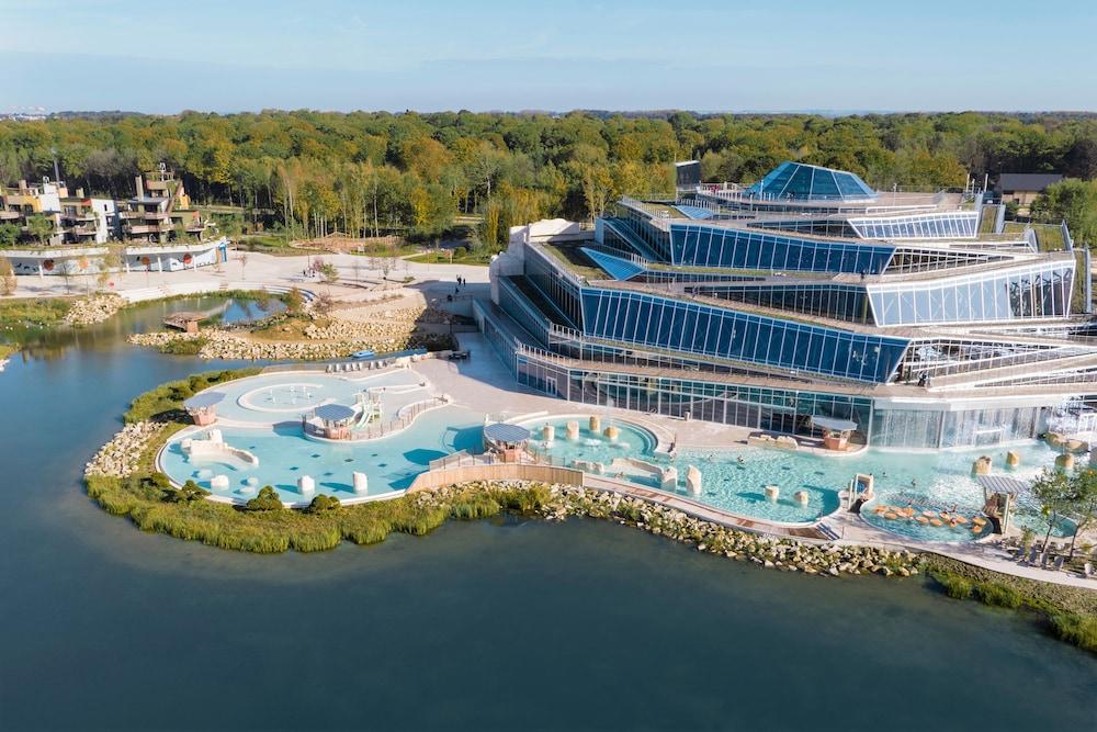 Les Villages Nature Paris (Including Park Access)